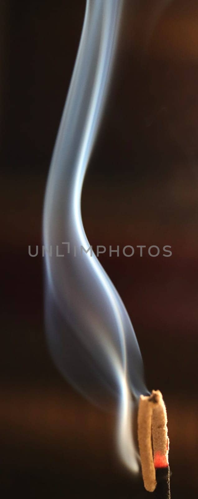 Smoke silver line from cane stick