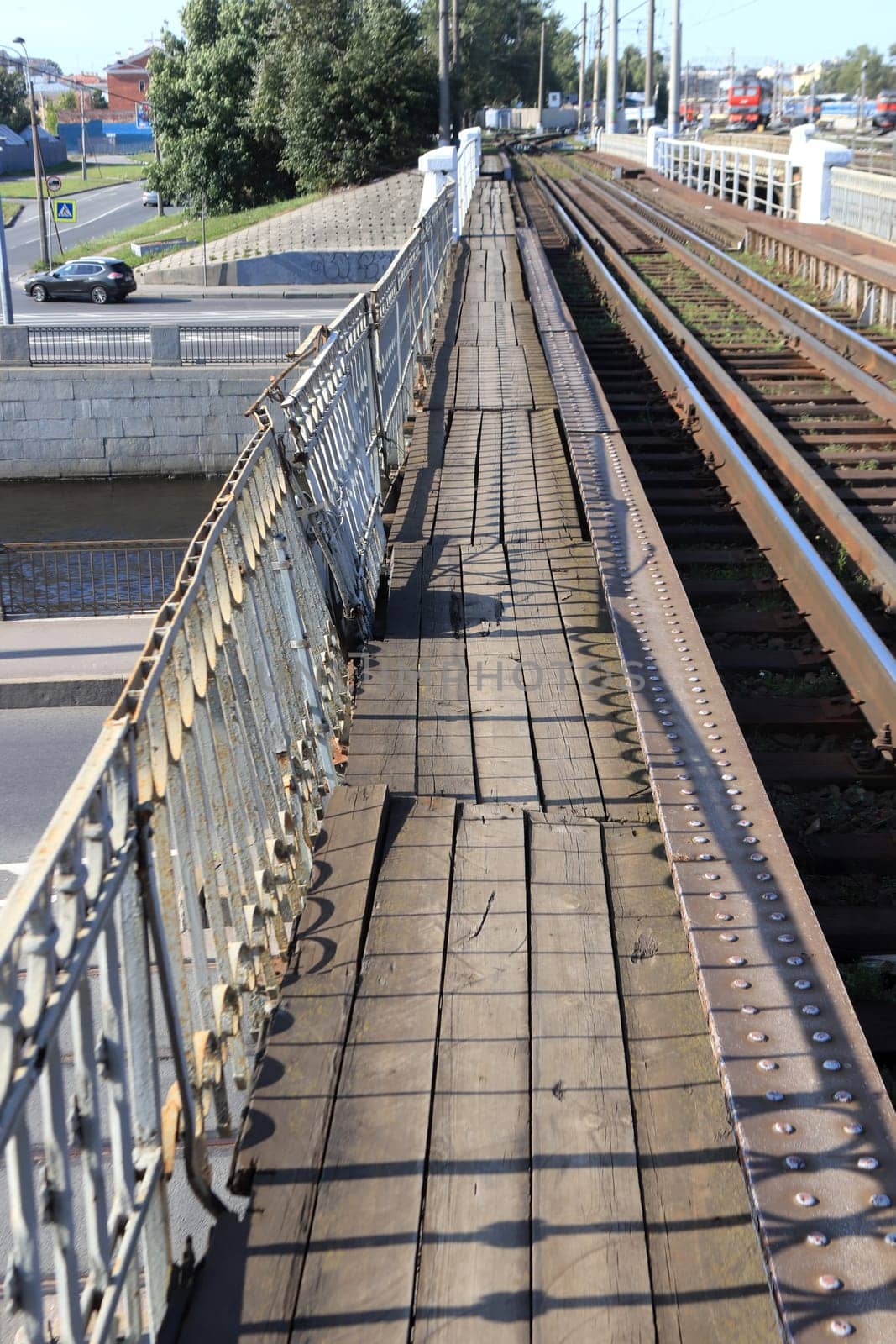 Tsarskoselsky railway bridge. Narrow old walkway.