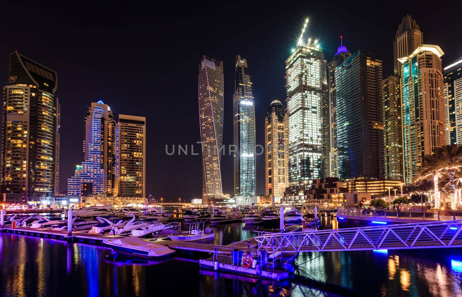 Scenic view of Dubai Marina in UAE at night