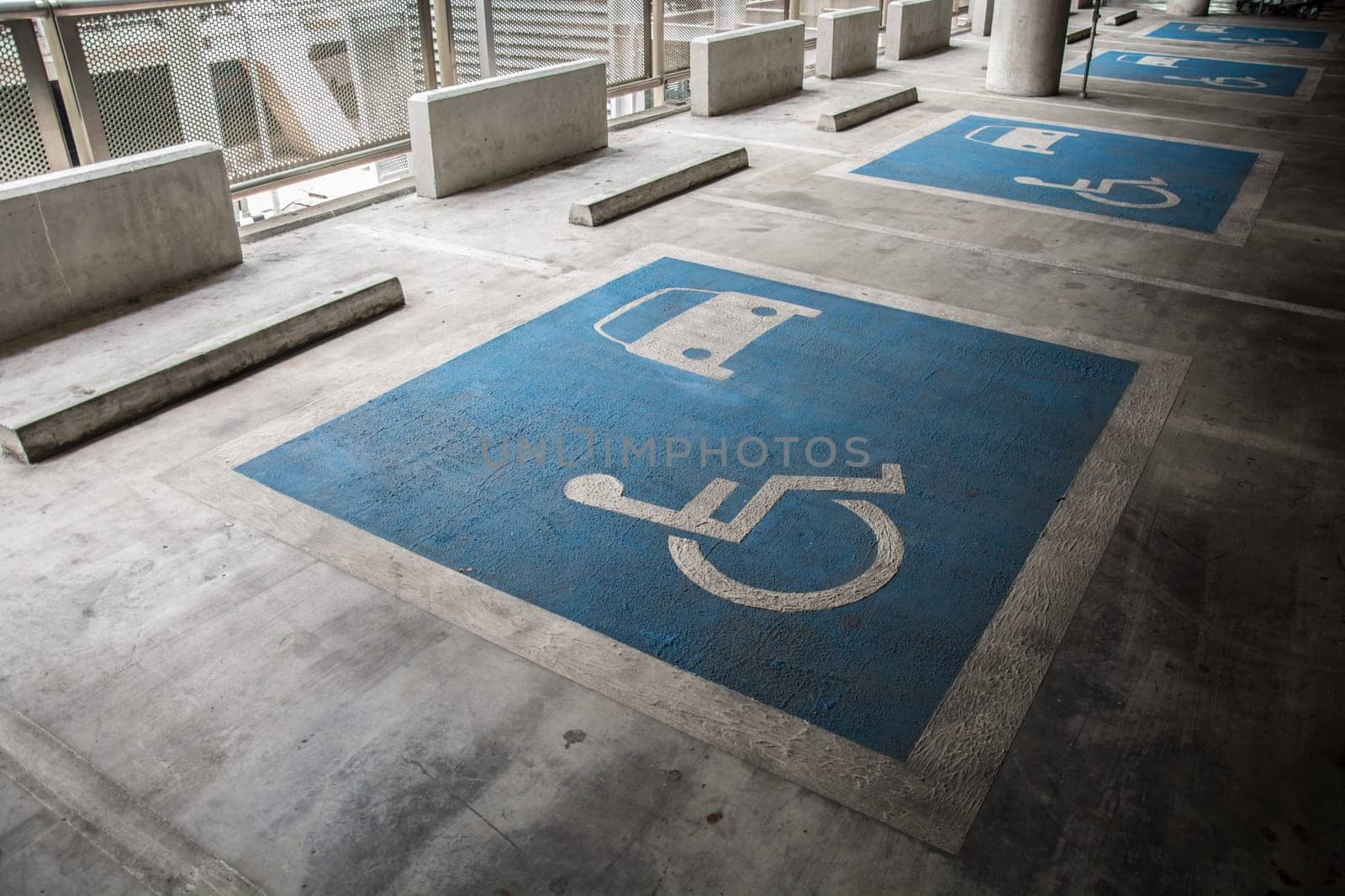 symbo cripplel Indoor disabled parking