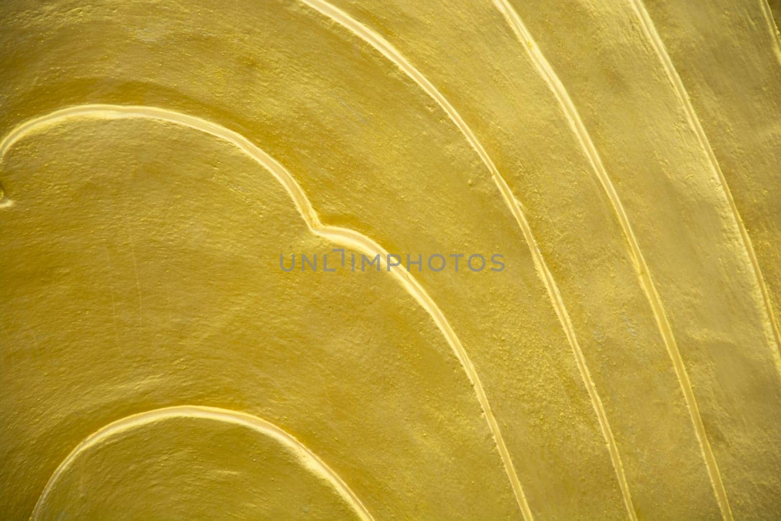 Gold carp scales statue