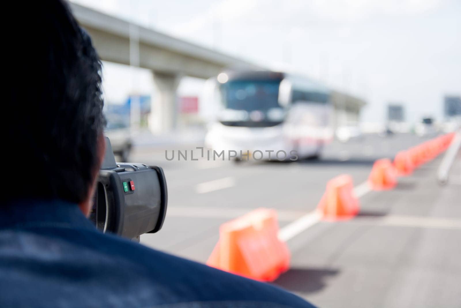 catch speeding drivers with a radar gun