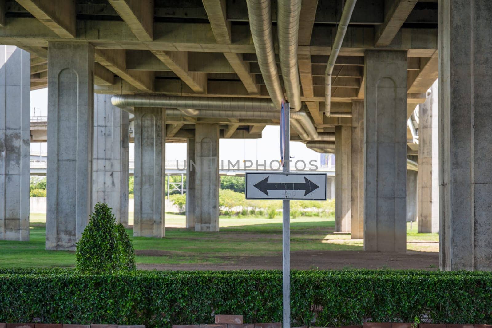 expressway below