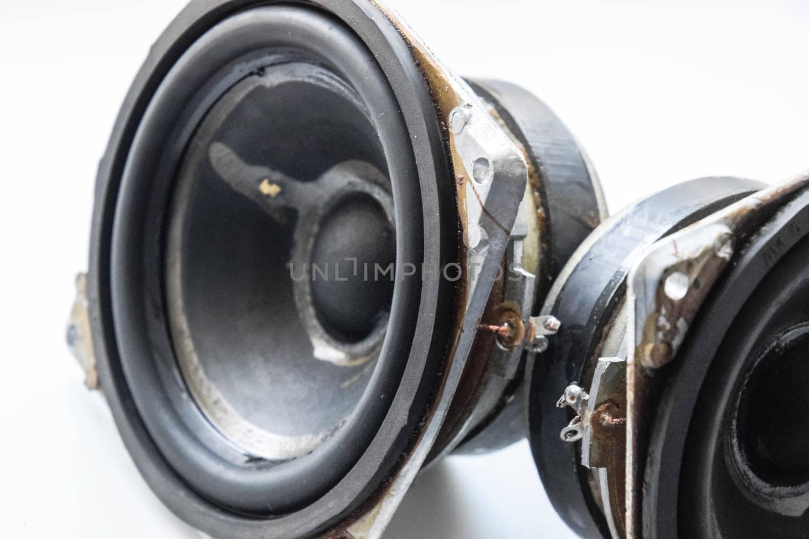 Medium-frequency speakers 15gd-11a.. Soviet vintage acoustics, elements of a music column.