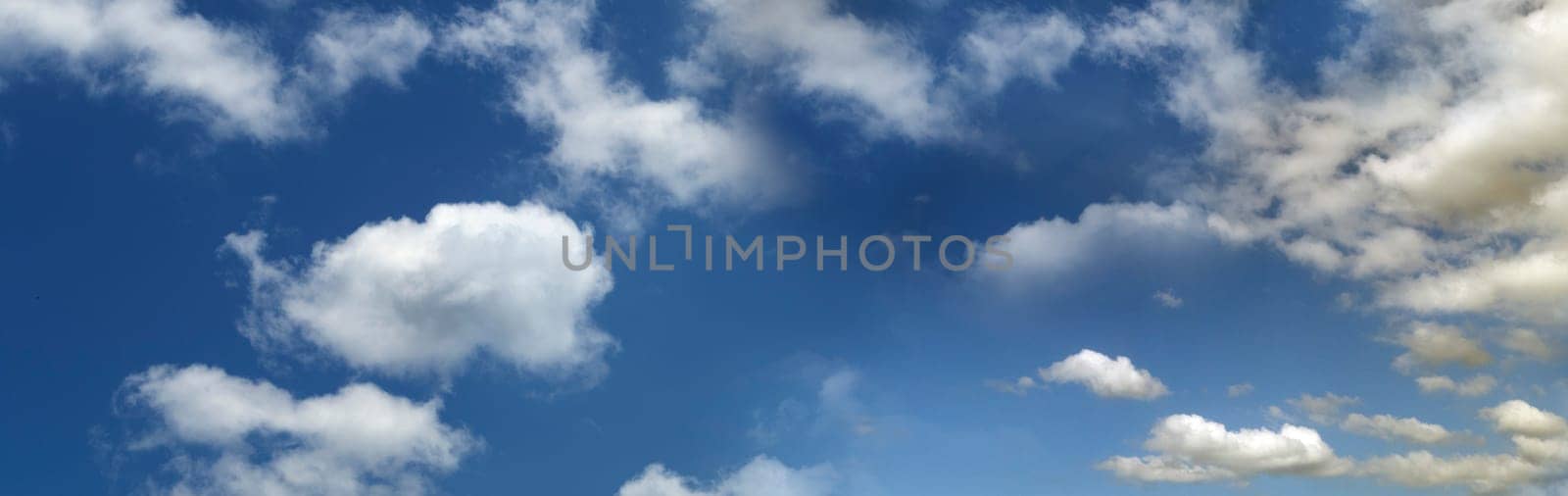 The nice sky with beautiful clould on the beach