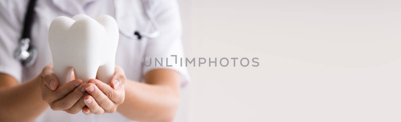 Dentist Woman Doing Cleaning And Whitening Tooth Treatment