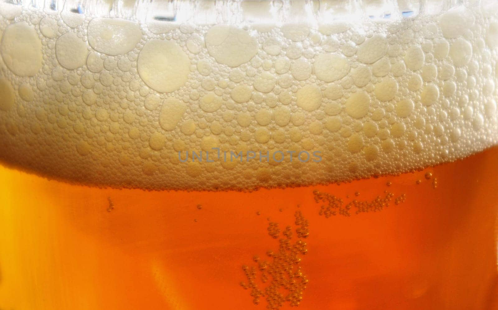 extreme closeup of the beer bubbles,shallow DOF