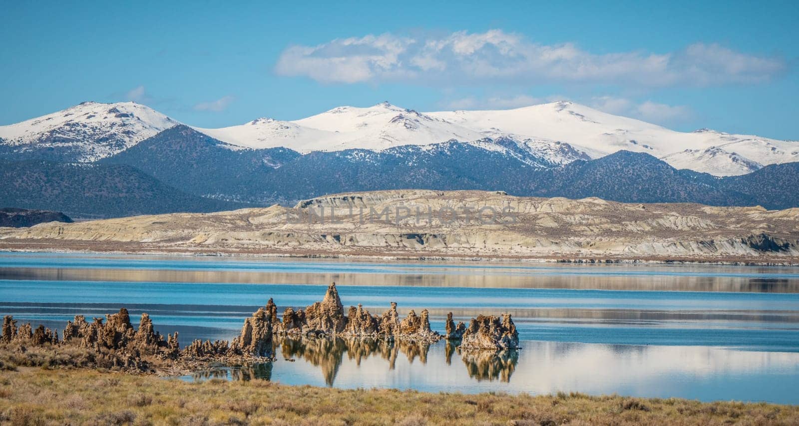 Mono Lake in the Eastern Sierra Nevada - travel photography