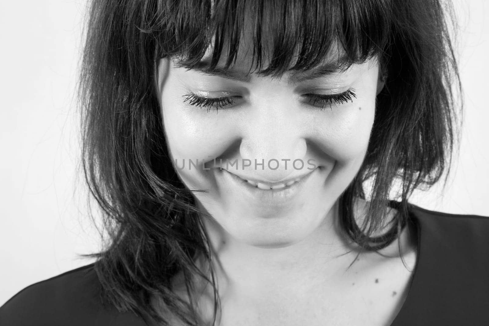 Casual pretty brunette girl closeup