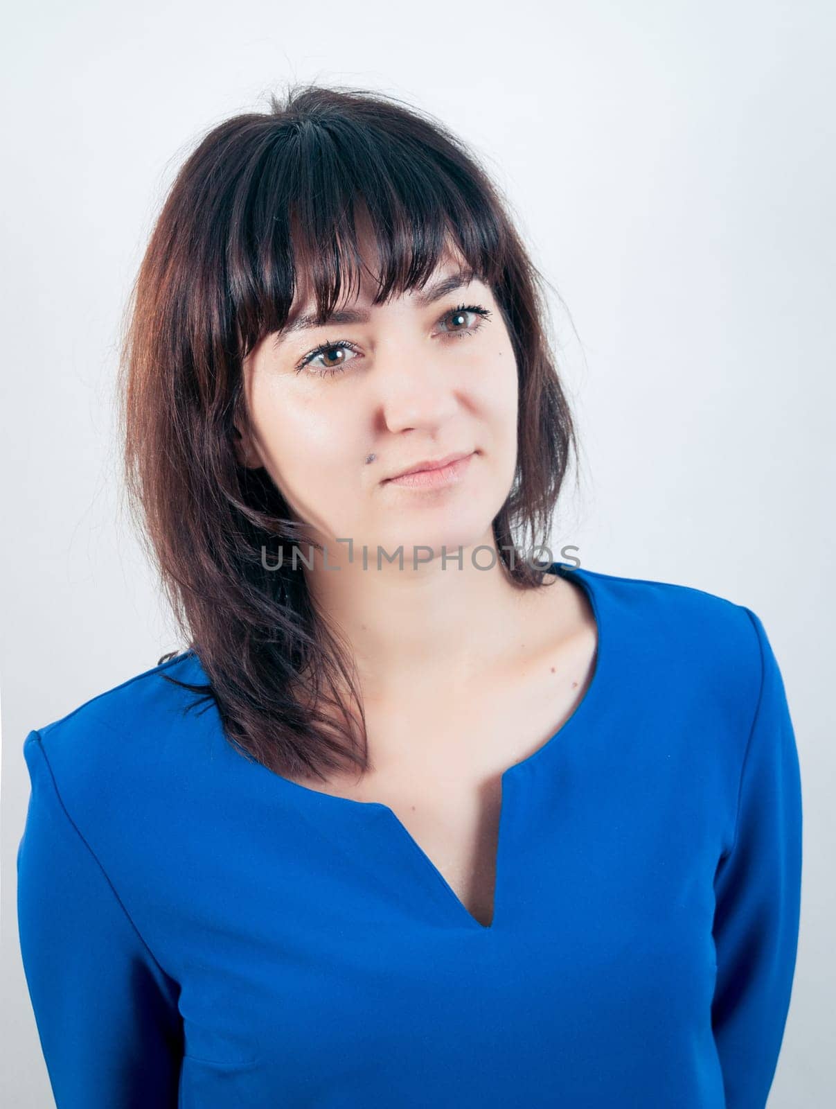 Casual pretty brunette girl closeup