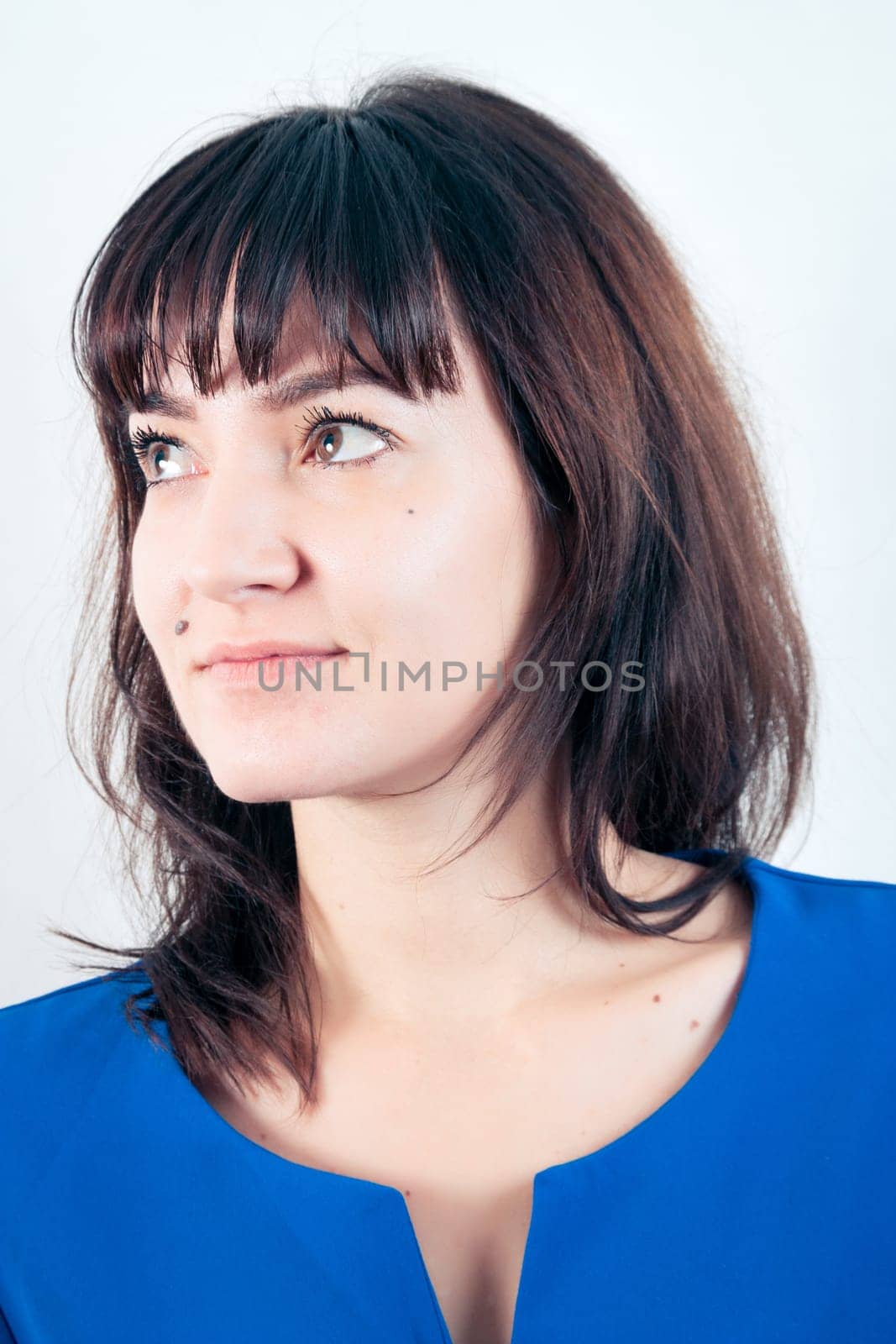 Casual pretty brunette girl closeup