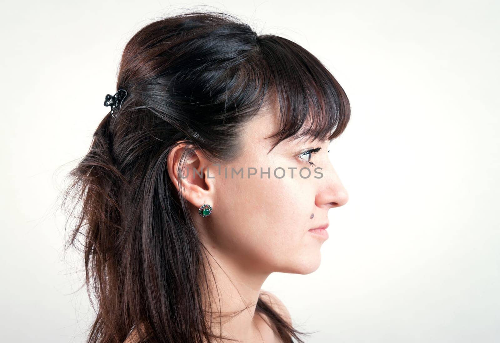 Casual pretty brunette girl closeup