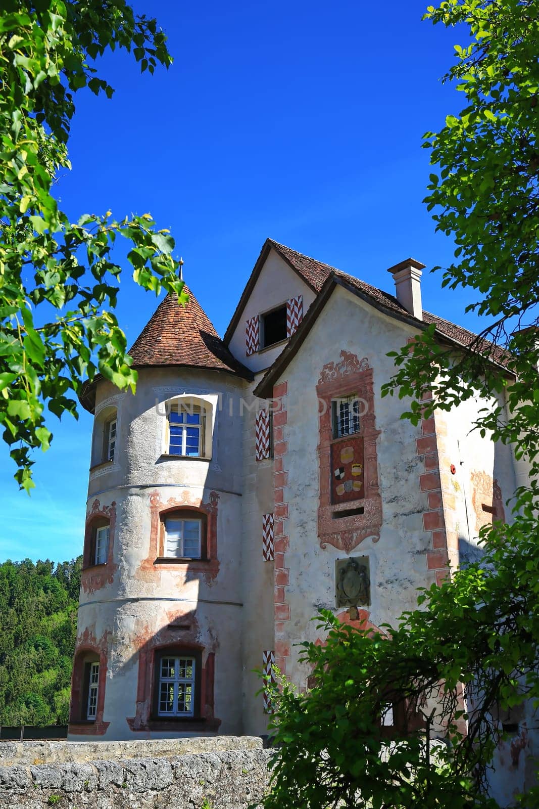 The castle Glatt is surrounded by a moat