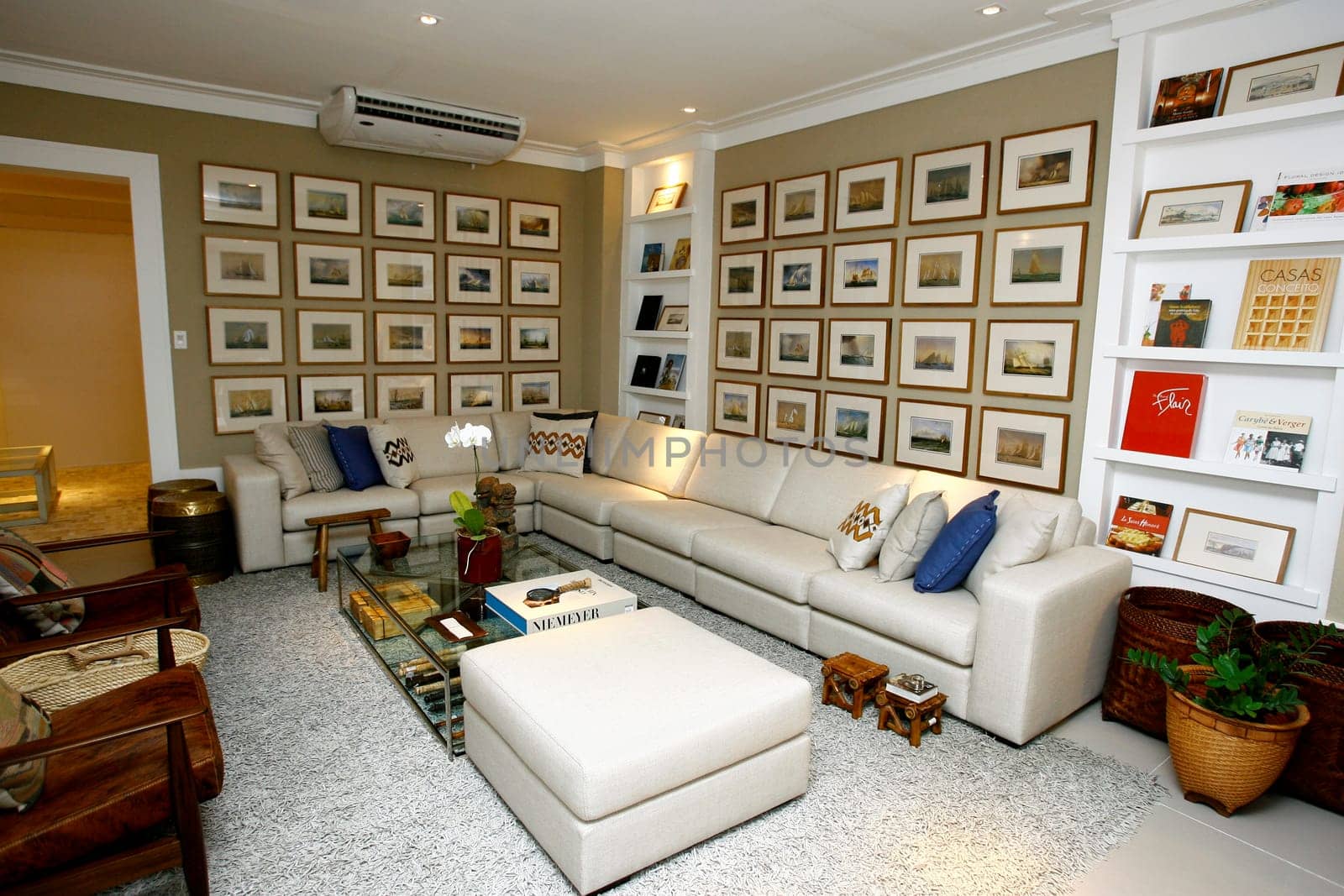salvador, bahia / brazil - october 8, 2014: view of the living room environment of an apartment in the city of Salvador.
