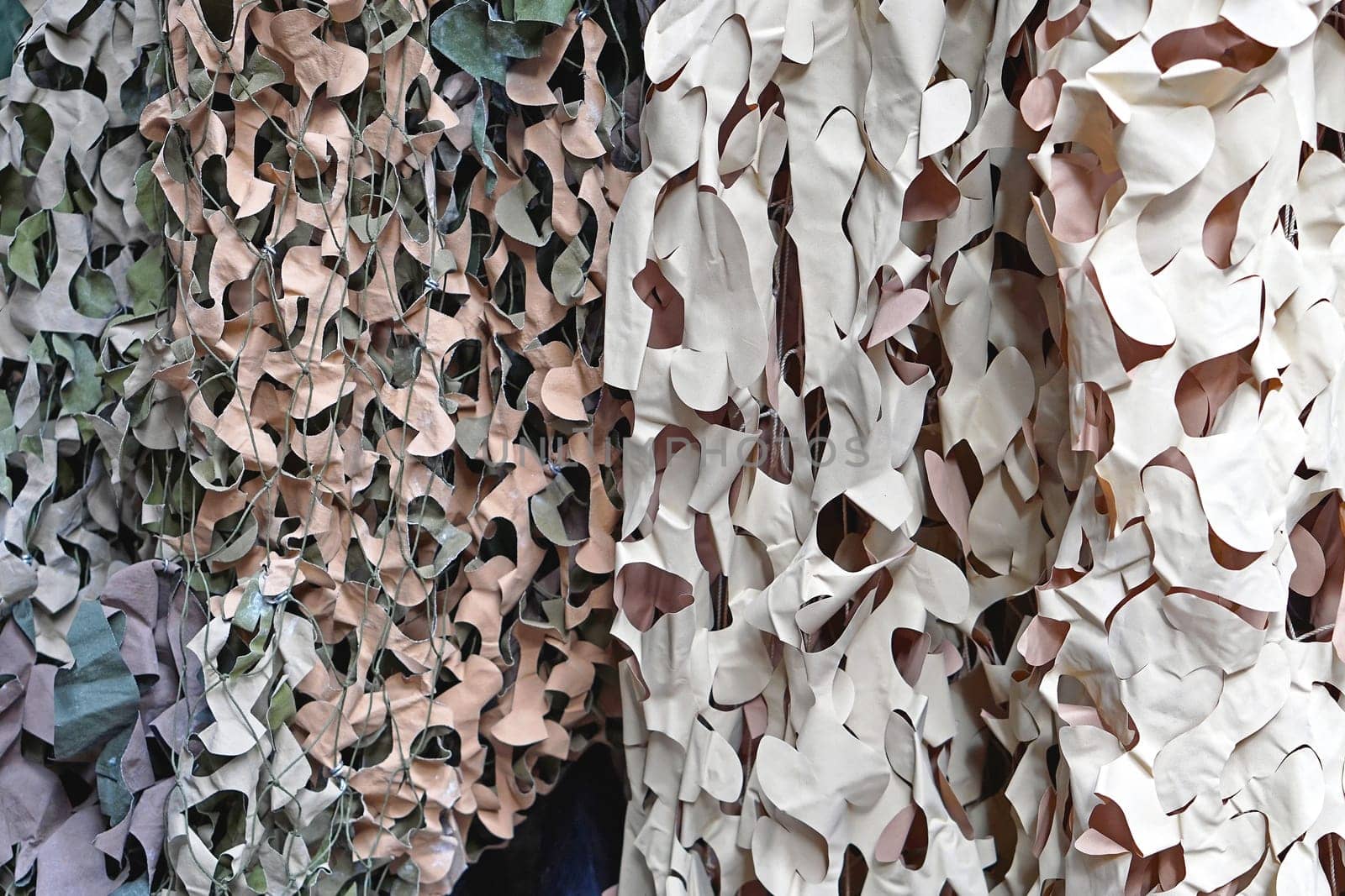Camouflage net for hidding in nature