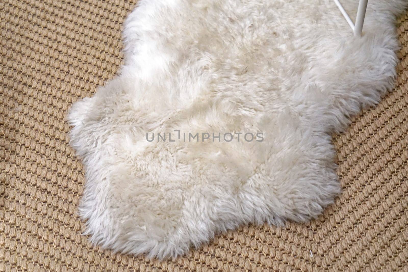 White fur soft rug carpet home decor