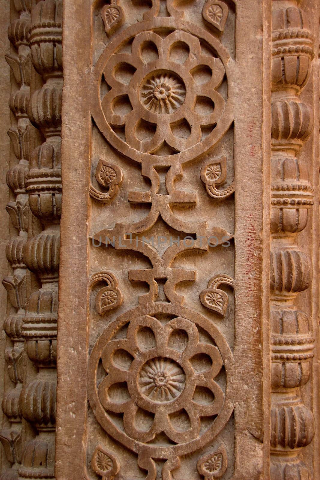 Close view of attractive pattern sculpted on stone pillar at Gwalior Fort, Gwalior, Madhya Pradesh, India, Asia