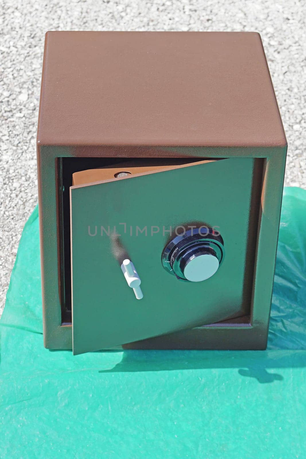 Open door at unlocked safe box