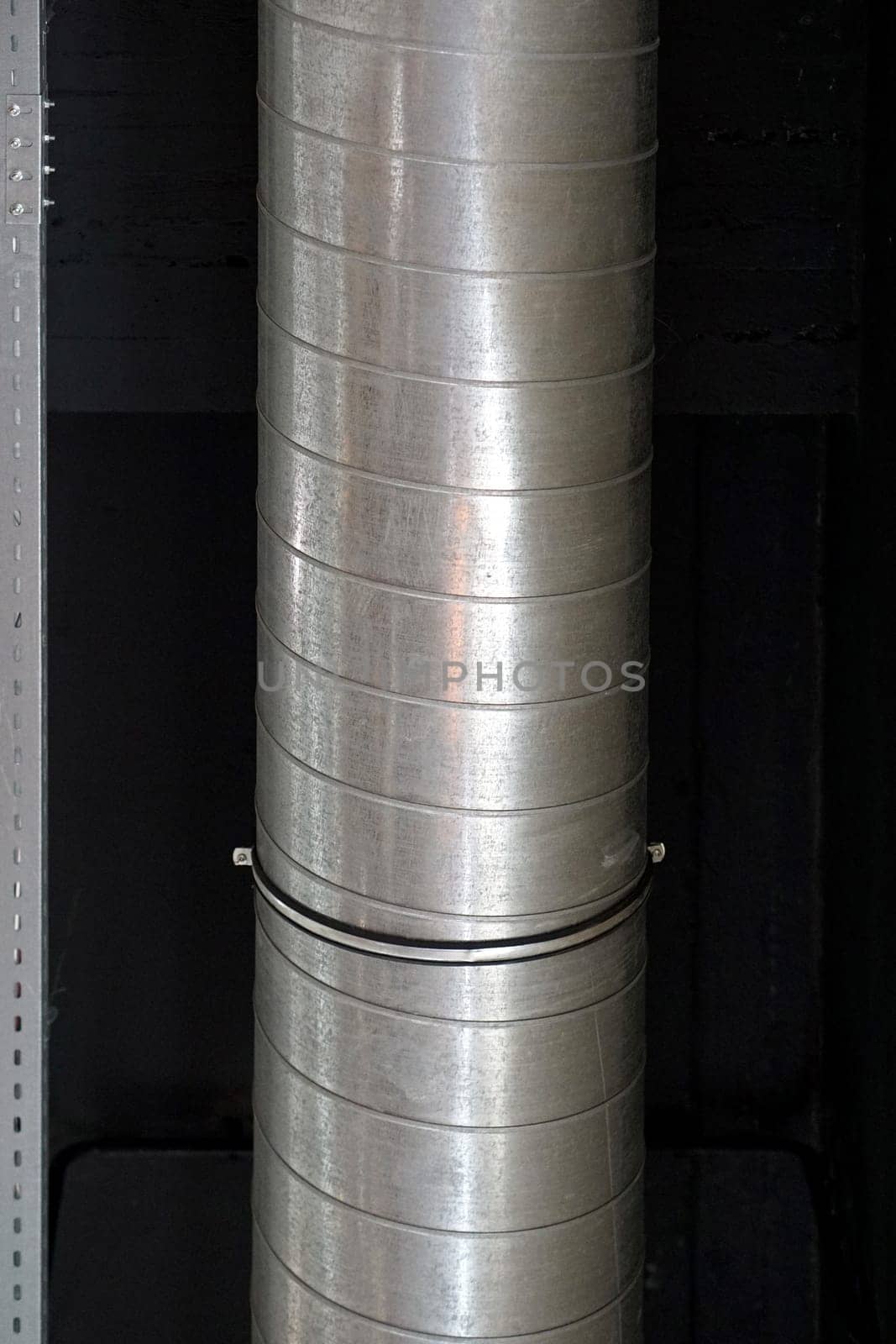 Duct pipe ventilation for air flow