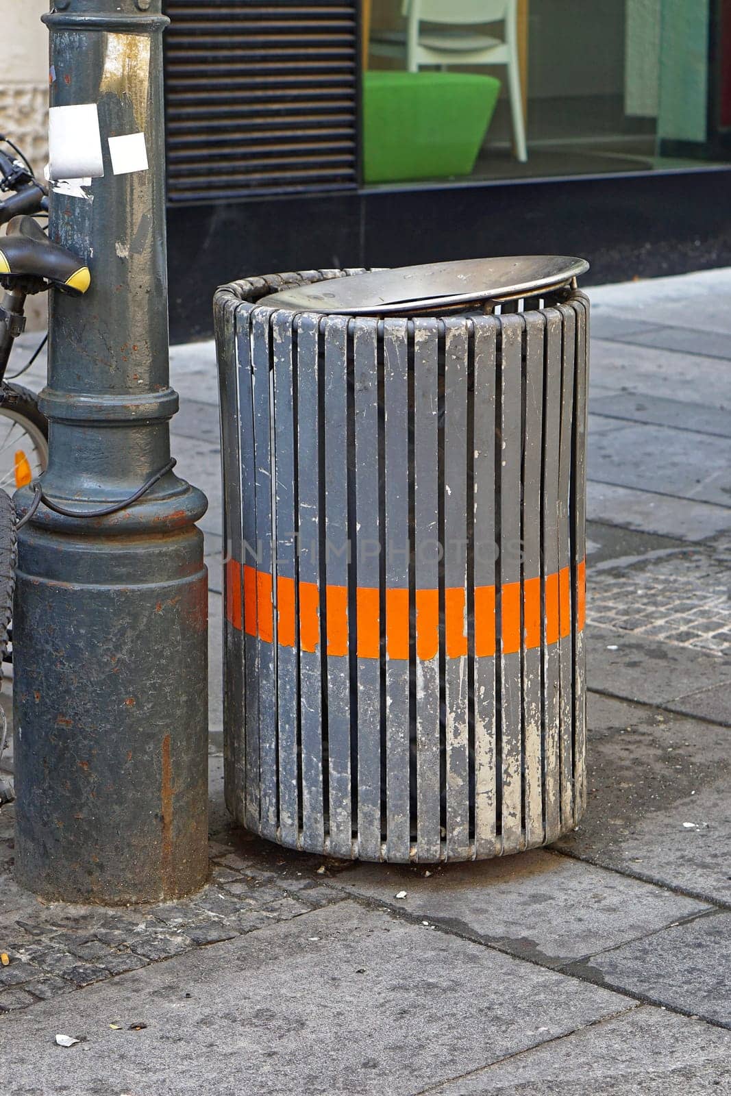 Litter waste bin at street for public use