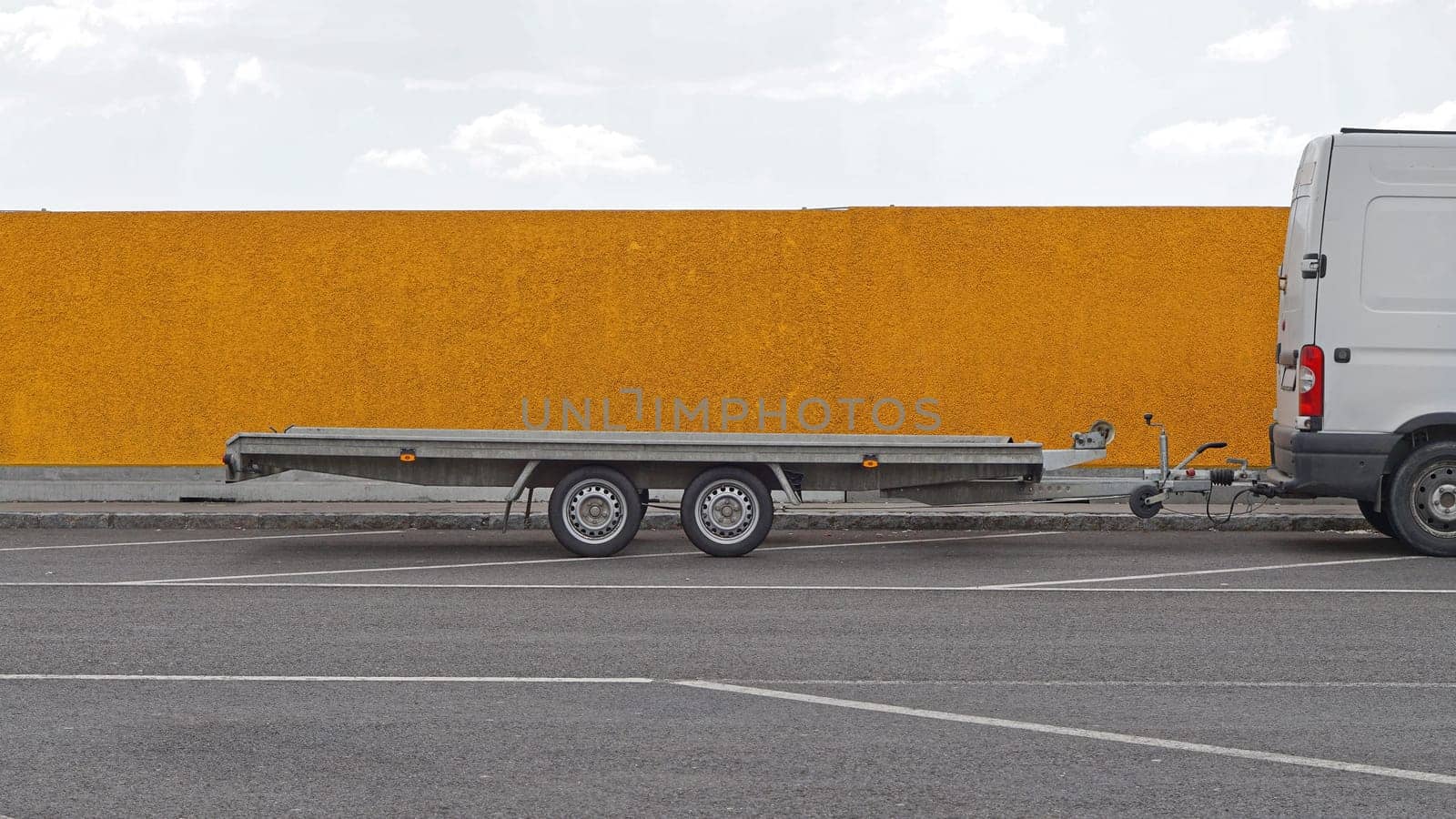 Long trailer for vehicle transport