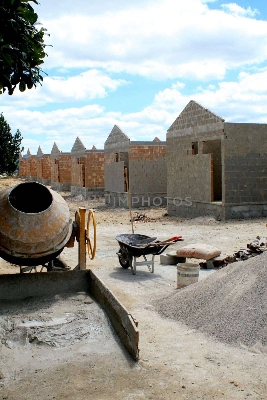 itamaraju, bahia / brazil - september 4, 2008: construction of houses of the brazilian popular happiness program in the city of Itamaraju, in the south of Bahia.