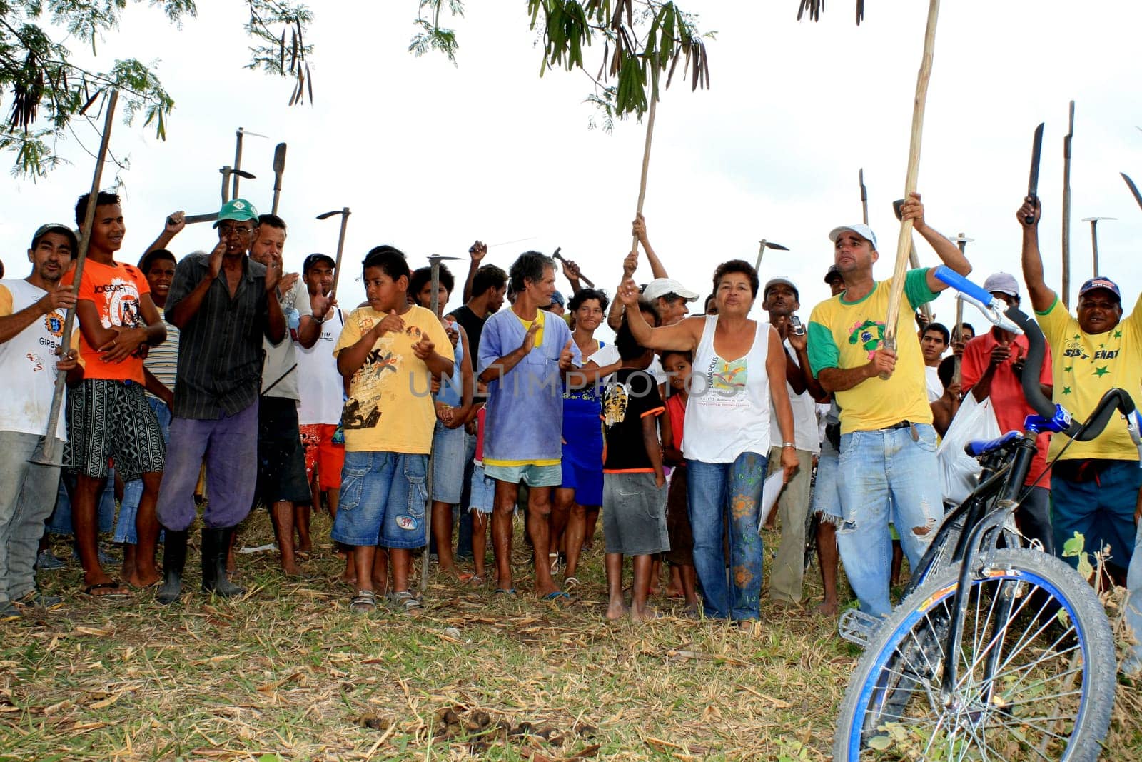eunapolis, bahia / brazil - april 8, 2009: members of the Movimento Sente Terra - MST - are seen during the occupation of a farm invaded in the rural area of the municipality of Eunapolis....