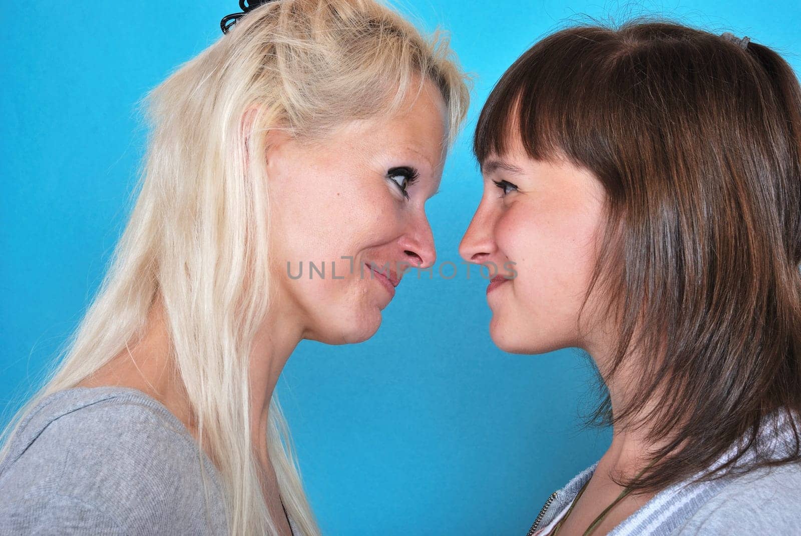 Complicity between mother and daughter