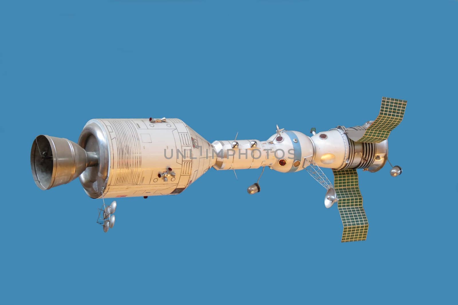 Model connected spaceships Apollo and Soyuz