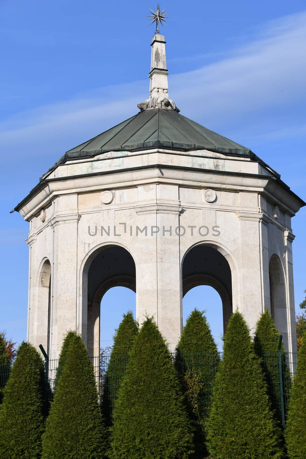 The octagonal Stiebermausoleum is located in the public Stieberpark in the Middle Franconian town of Roth near Nuremberg.