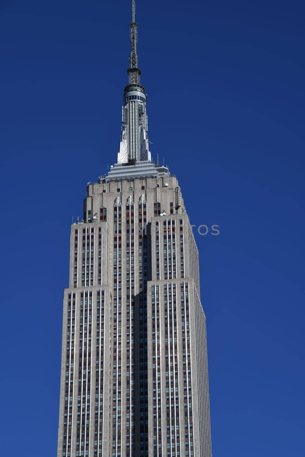 The Empire State Building is one of the landmarks of New York and the United States of America. It was built in the Art Deco style.