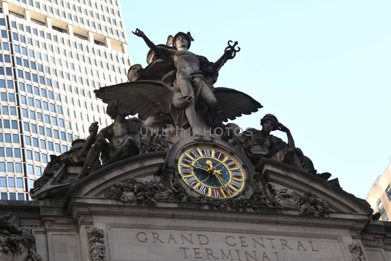 Between 1903 and 1913,the entire building was replaced by the current,multi-story Grand Central Terminal. It was built in the style of the Beaux-Arts. Ney York-Manhattan-USA.