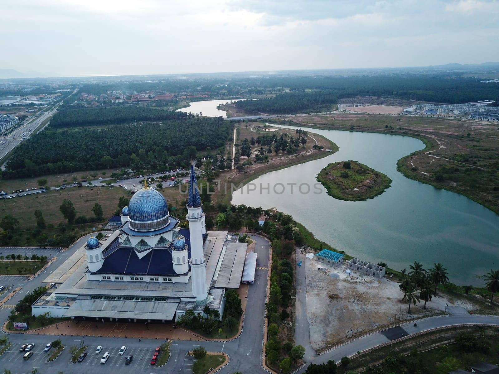 Aerial view Masjid Abdullah Fahim near lake.