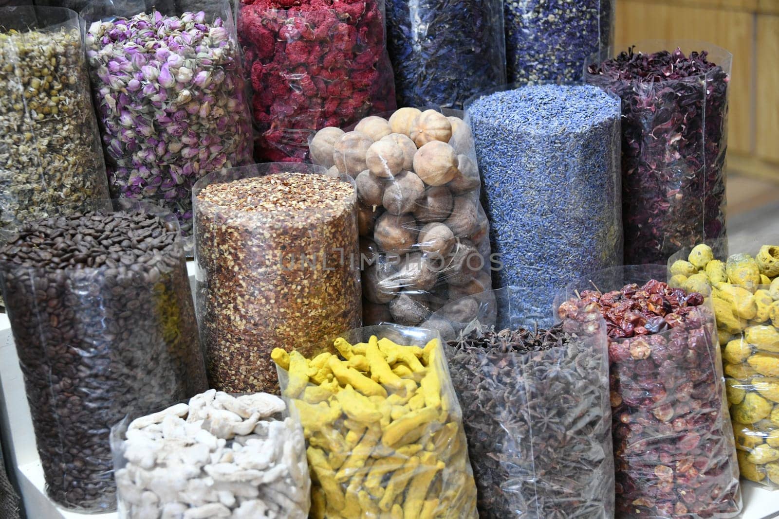 A tourist attraction is the bazaar in Nizwa in Arab Oman. There are many oriental spices and food ingredients to see.