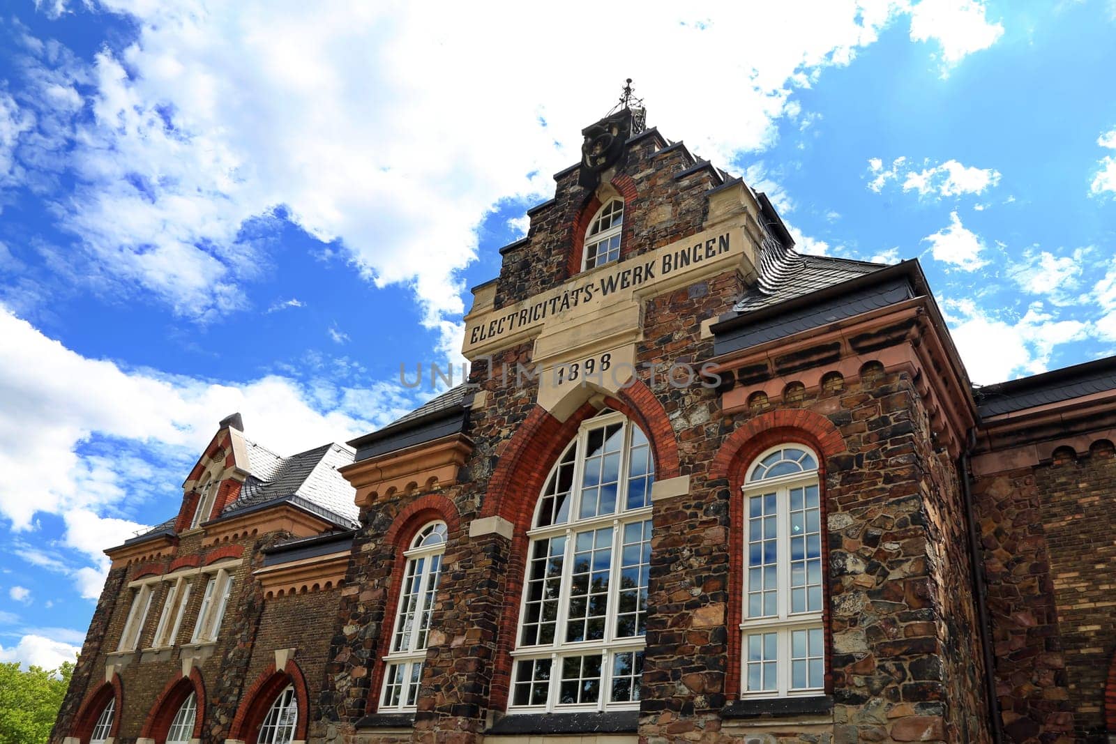 Bingen am Rhein is a city in Rhineland-Palatinate with many historical sights