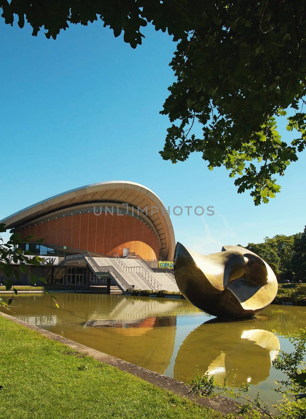 Haus der Kulturen der Welt Berlin Deutschland / House of the cultures of the world Berlin Germany