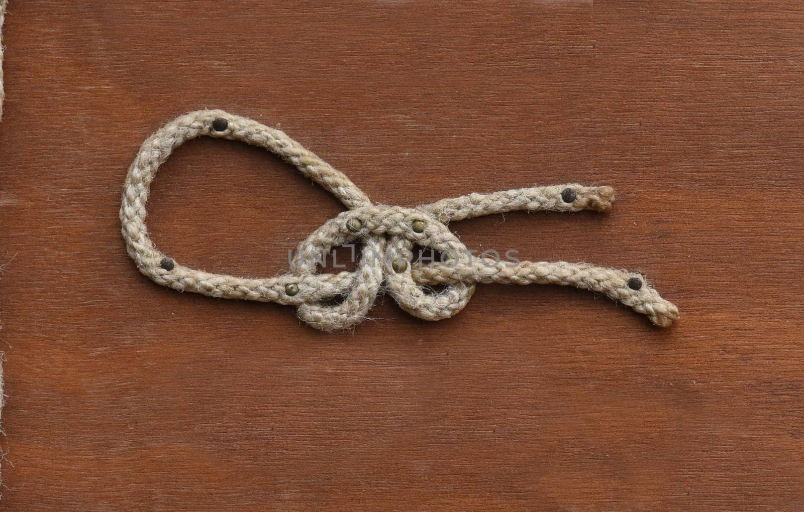 Halbe Schlaege, Seemannsknoten