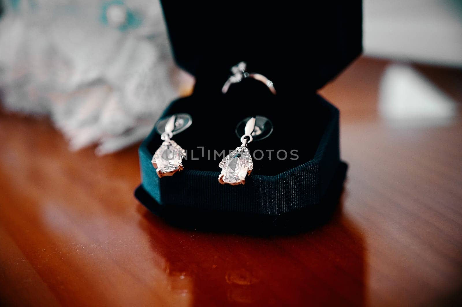 a elements, and fashion accessories and weddings fashion decoration