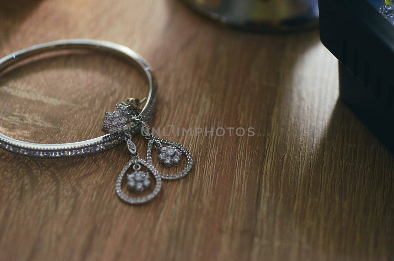 a elements, and fashion accessories and weddings fashion decoration