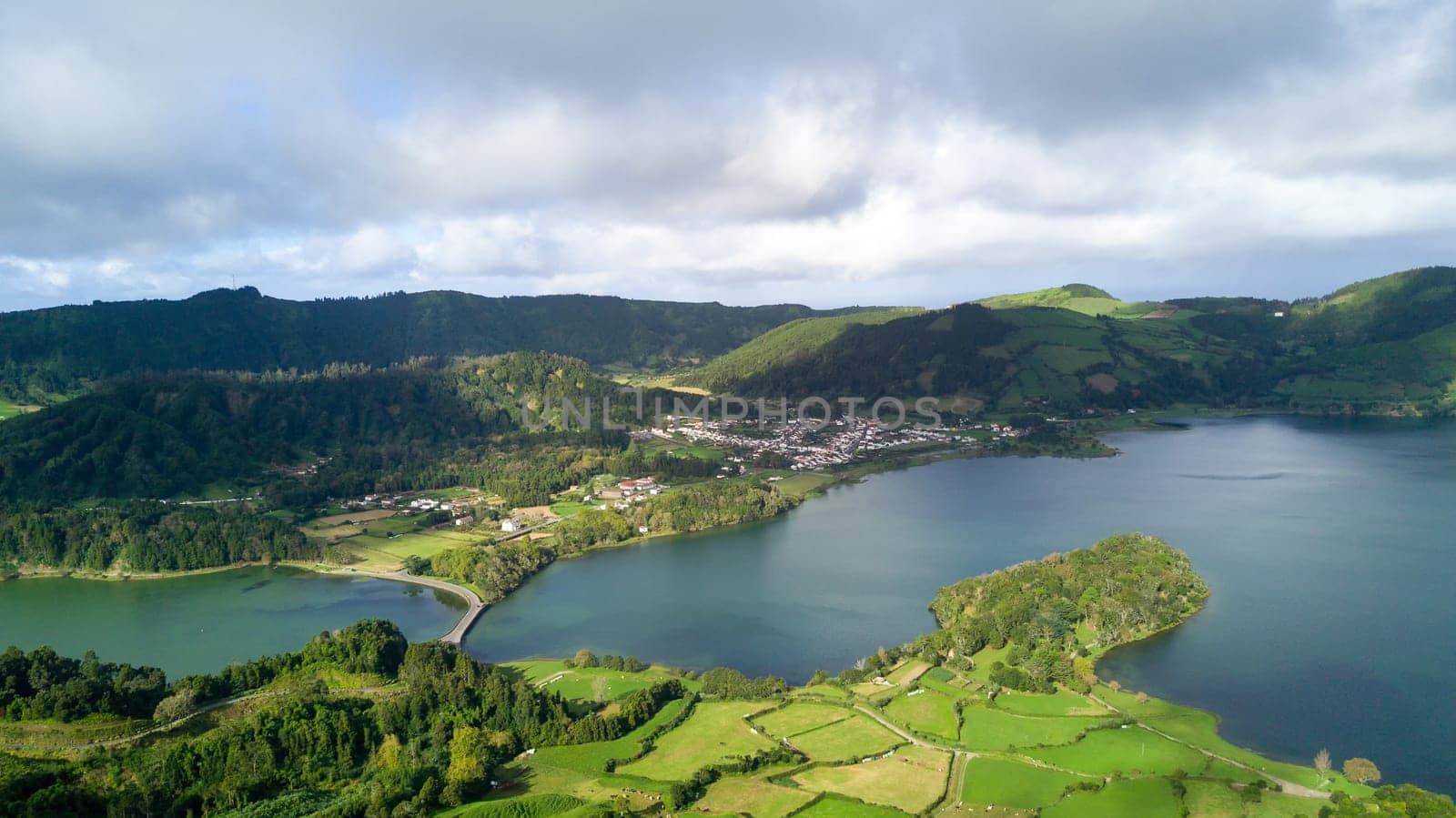 The astonishing Lagoon of the Seven Cities (Lagoa das 7 cidades) - Azores - Portugal