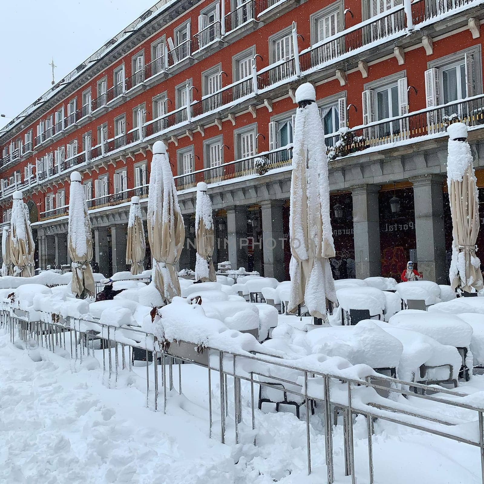 the great historic filomena  snowfall in Madrid