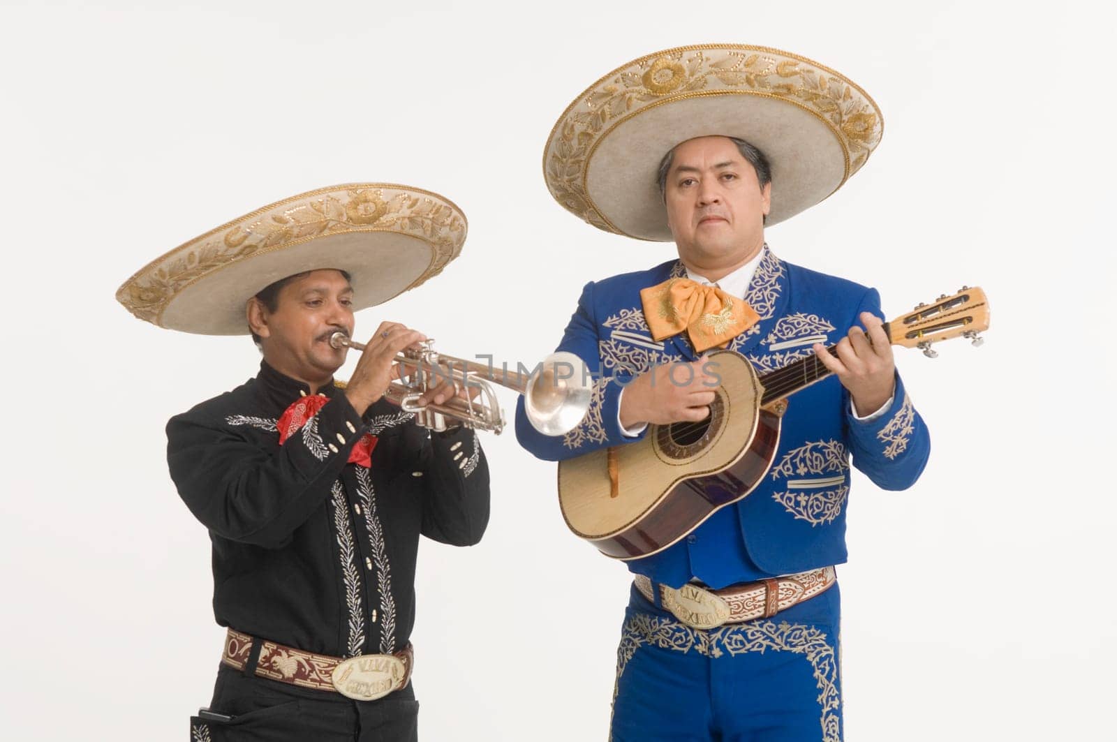 Portrait of Mariachi duo
