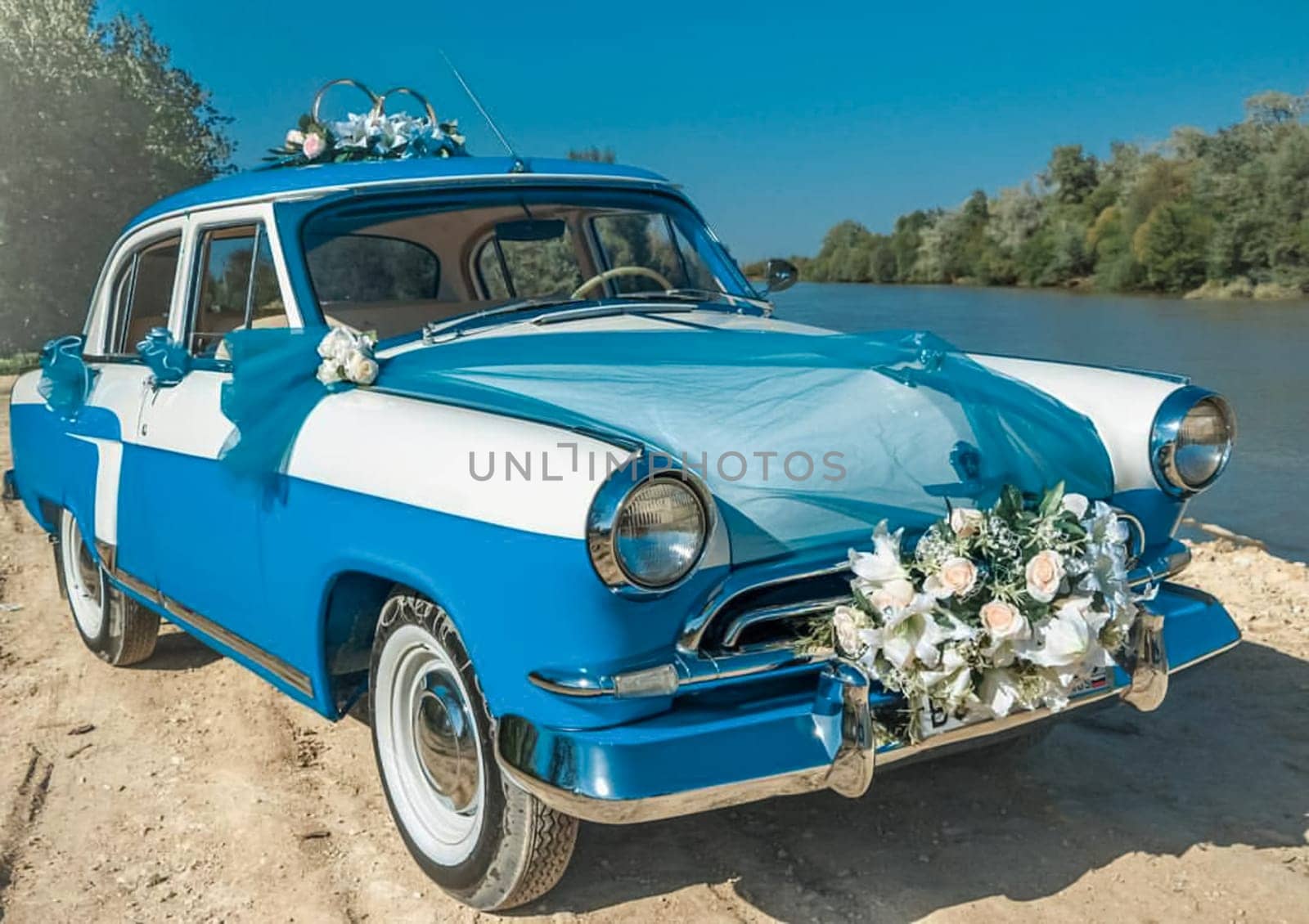 Wedding machine in retro style. Retro car of Russia