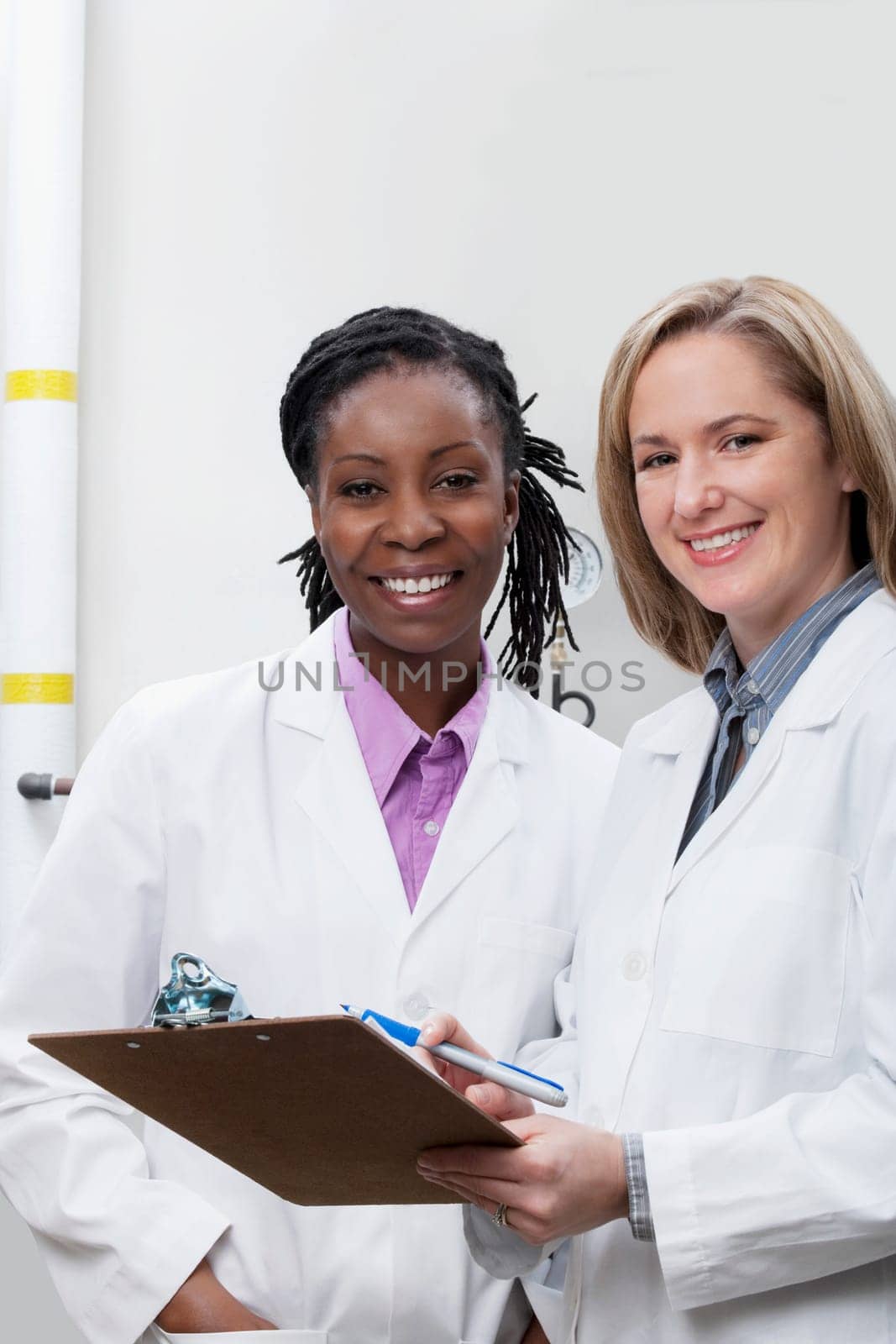 Female doctors working in a laboratory