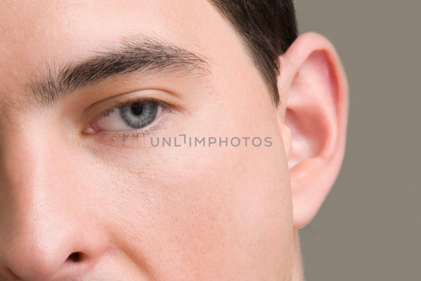Close_up of a manŽs face