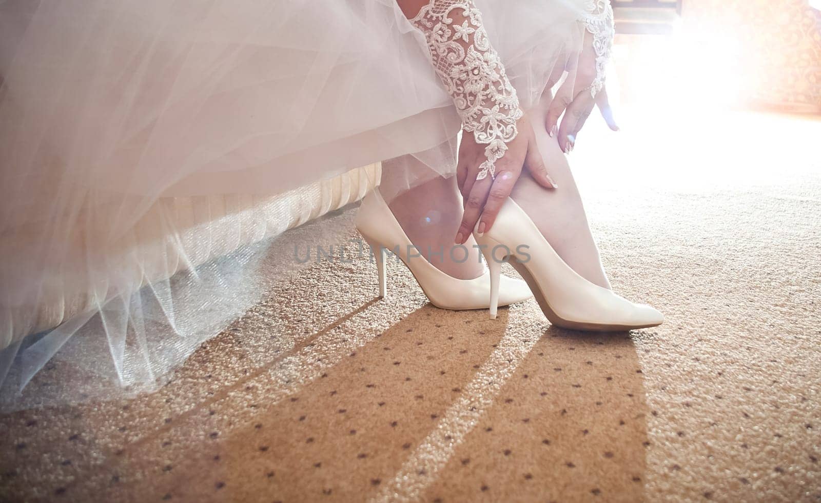 Weightless dresses at the wedding, shoes white shoes.