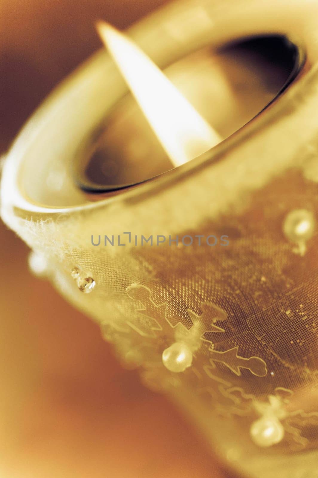 Close_up of a burning candle