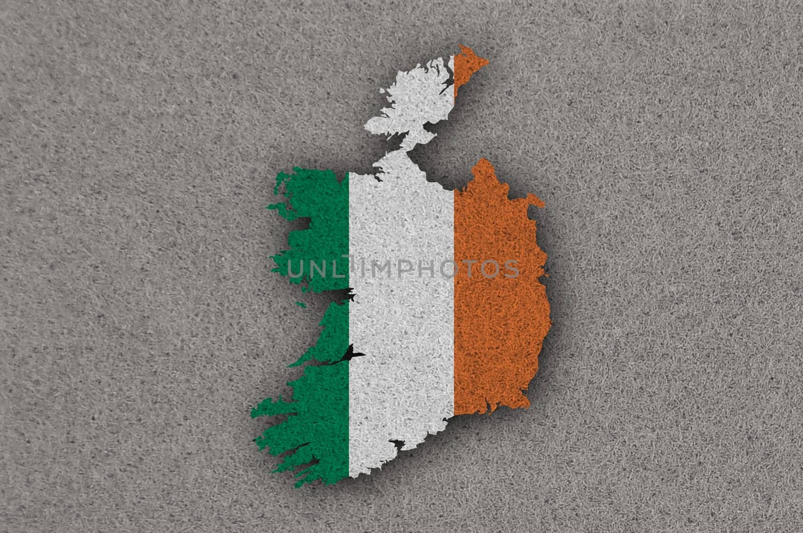 Map and flag of Ireland on felt