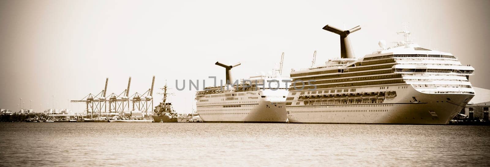 Ship at the dock, Port of Miami_dade, Miami, Miami_Dade County, Florida, USA