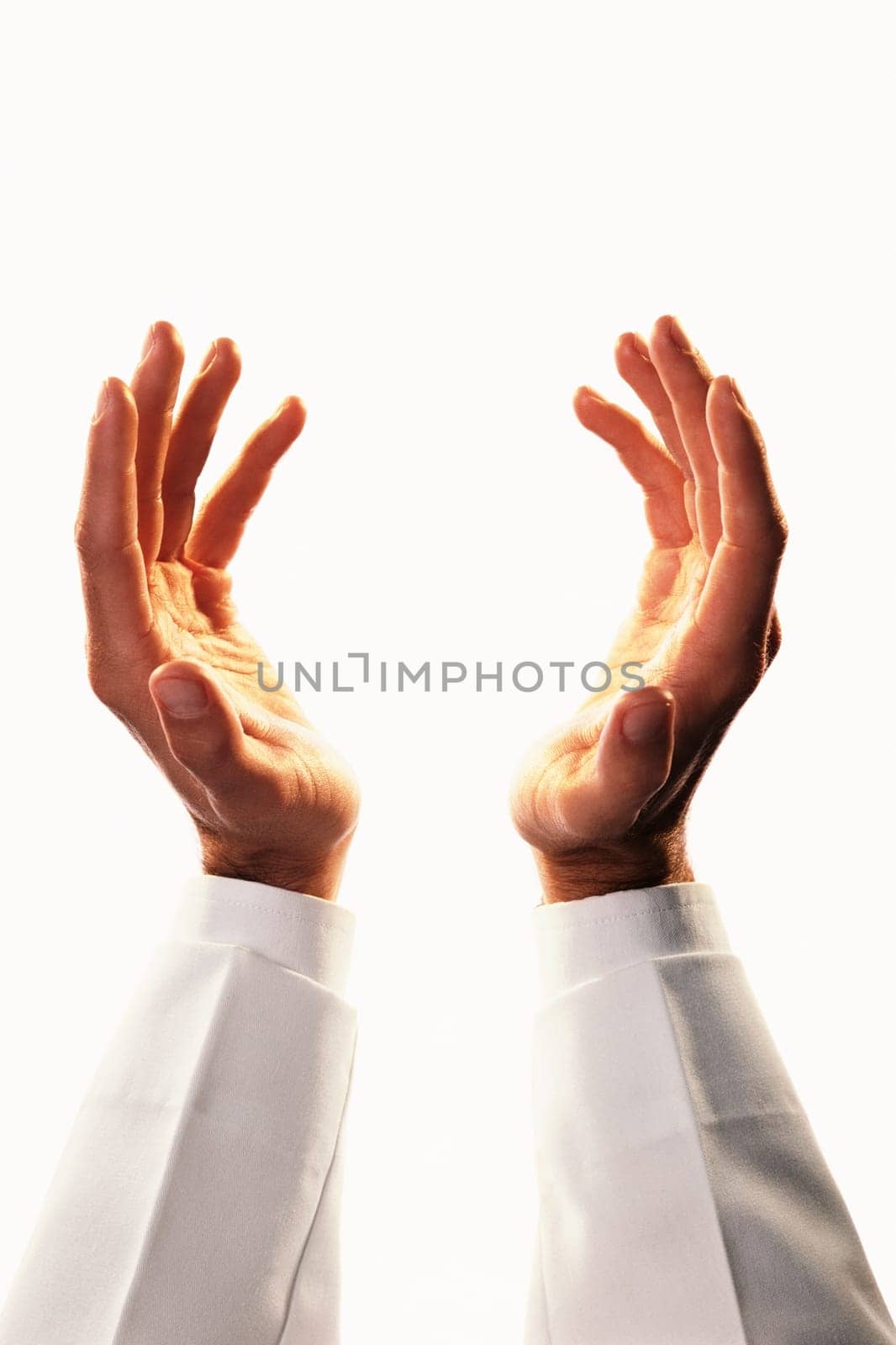Close_up of a personŽs hands